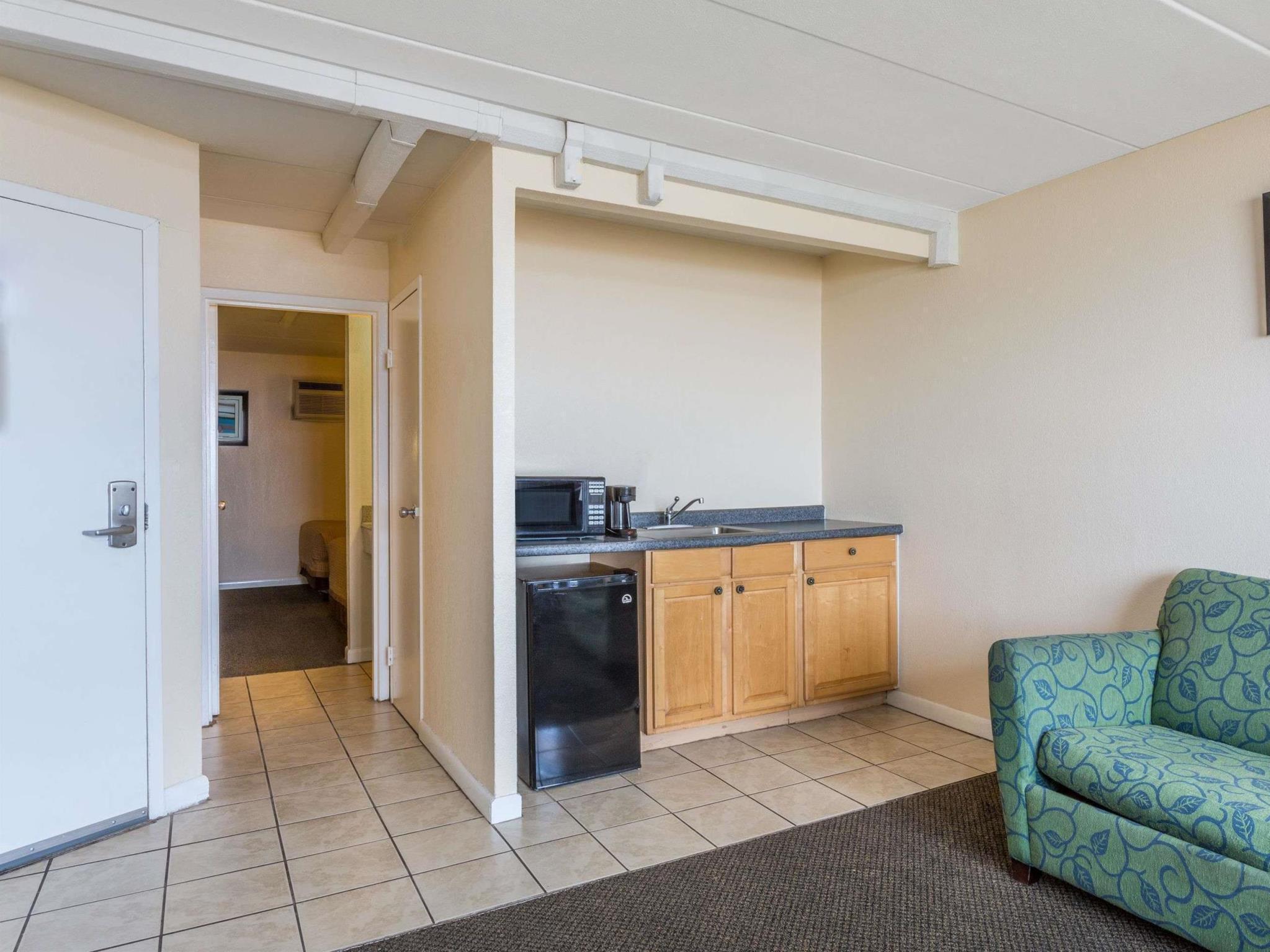 Travelodge By Wyndham Suites Virginia Beach Oceanfront Bagian luar foto