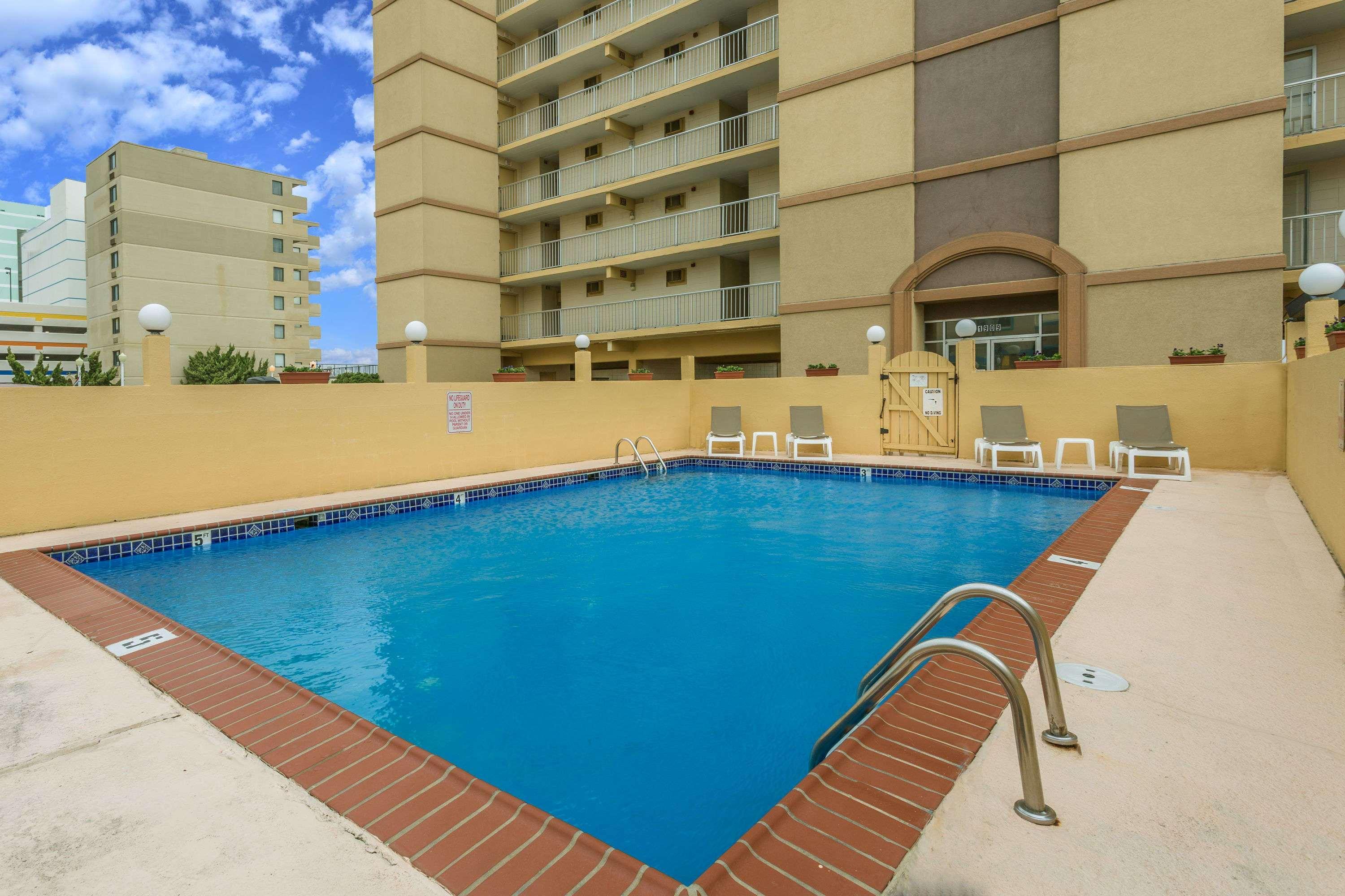 Travelodge By Wyndham Suites Virginia Beach Oceanfront Bagian luar foto